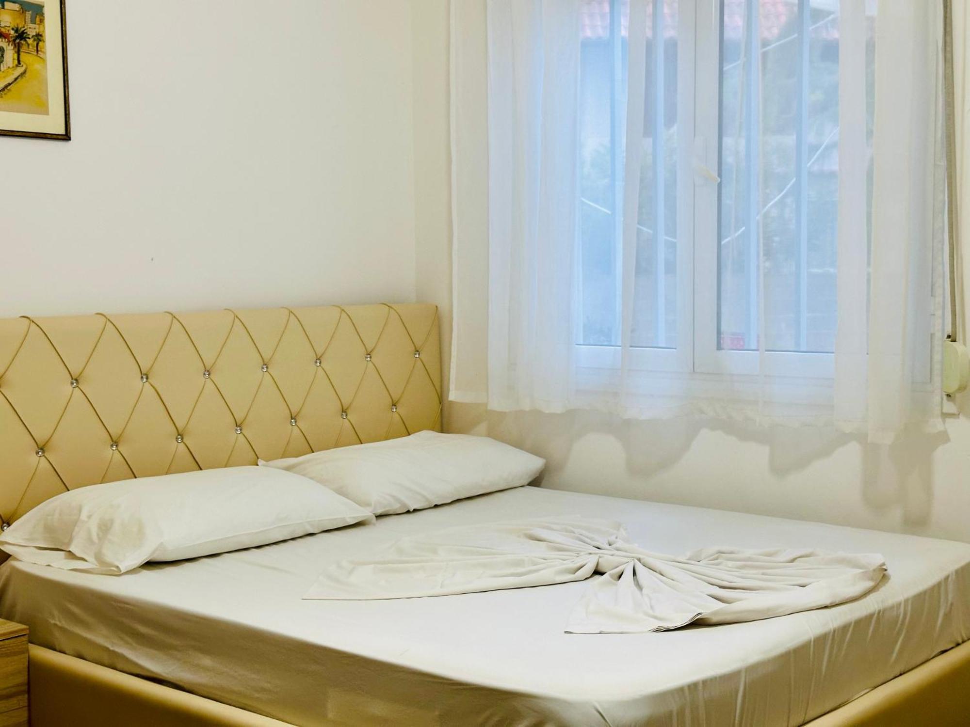 Jico Travel - Erjon Apartments Vlorë Habitación foto
